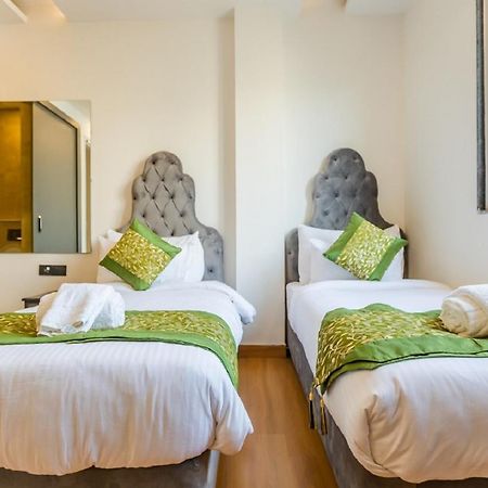 Mayur By Roomsinc Delhi นิวเดลี ภายนอก รูปภาพ