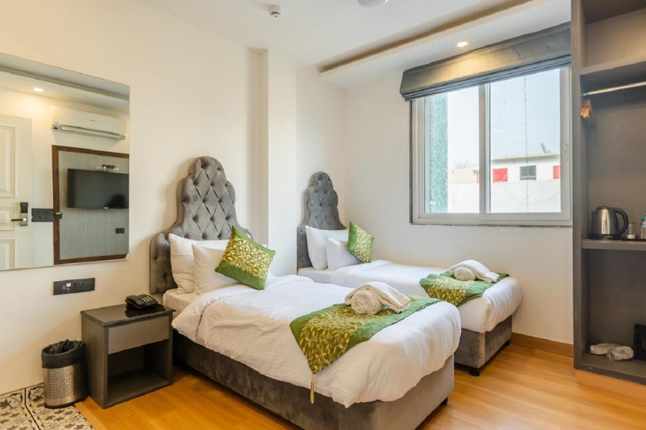 Mayur By Roomsinc Delhi นิวเดลี ภายนอก รูปภาพ
